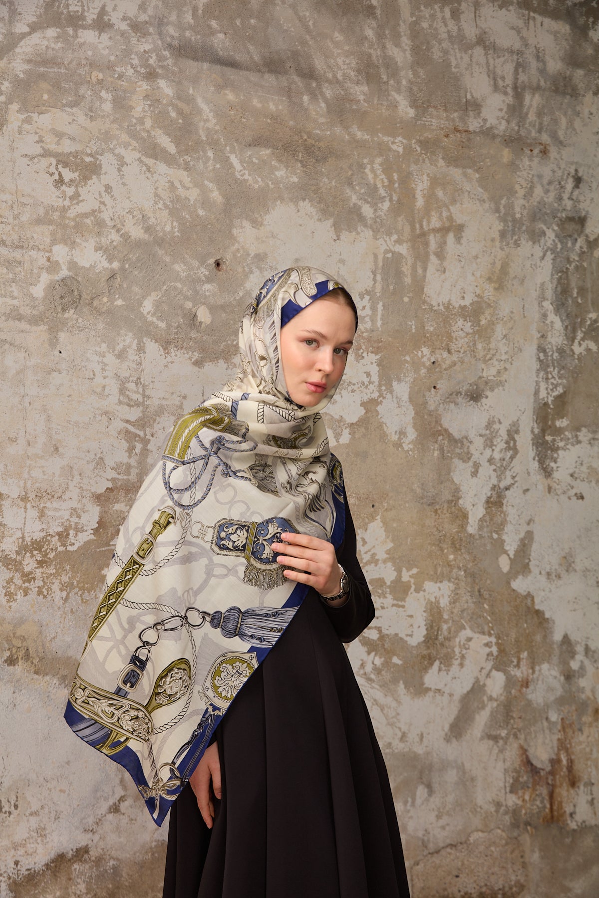 Nana Châle Bleu Marine / Or / Gris