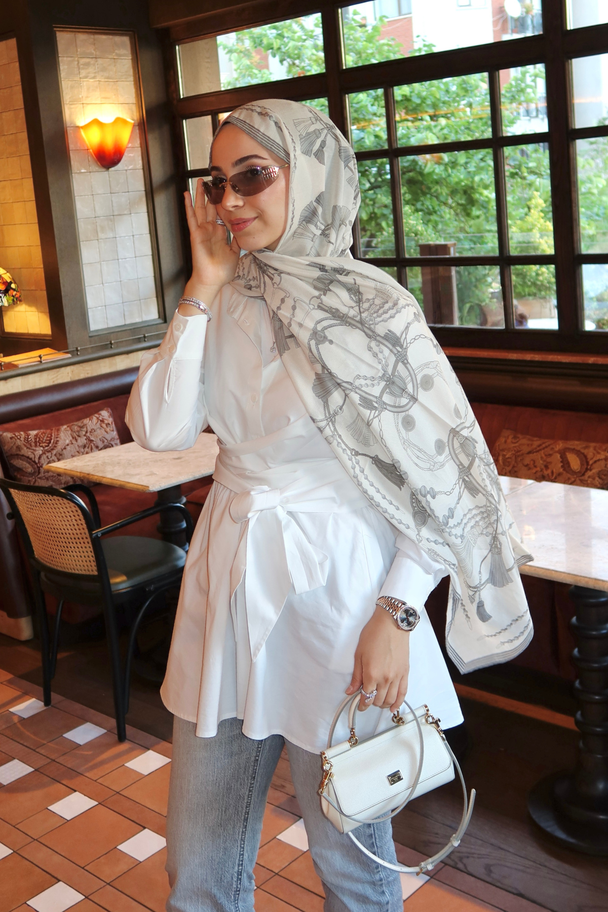 Alhambra Arabesque