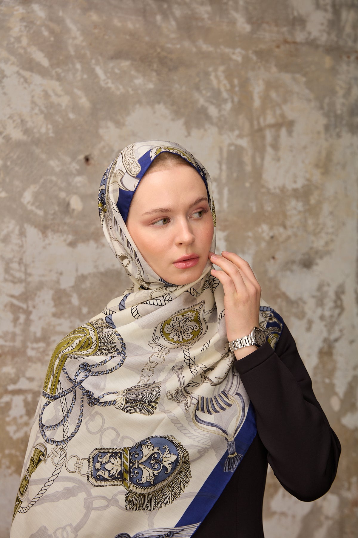 Nana Châle Bleu Marine / Or / Gris