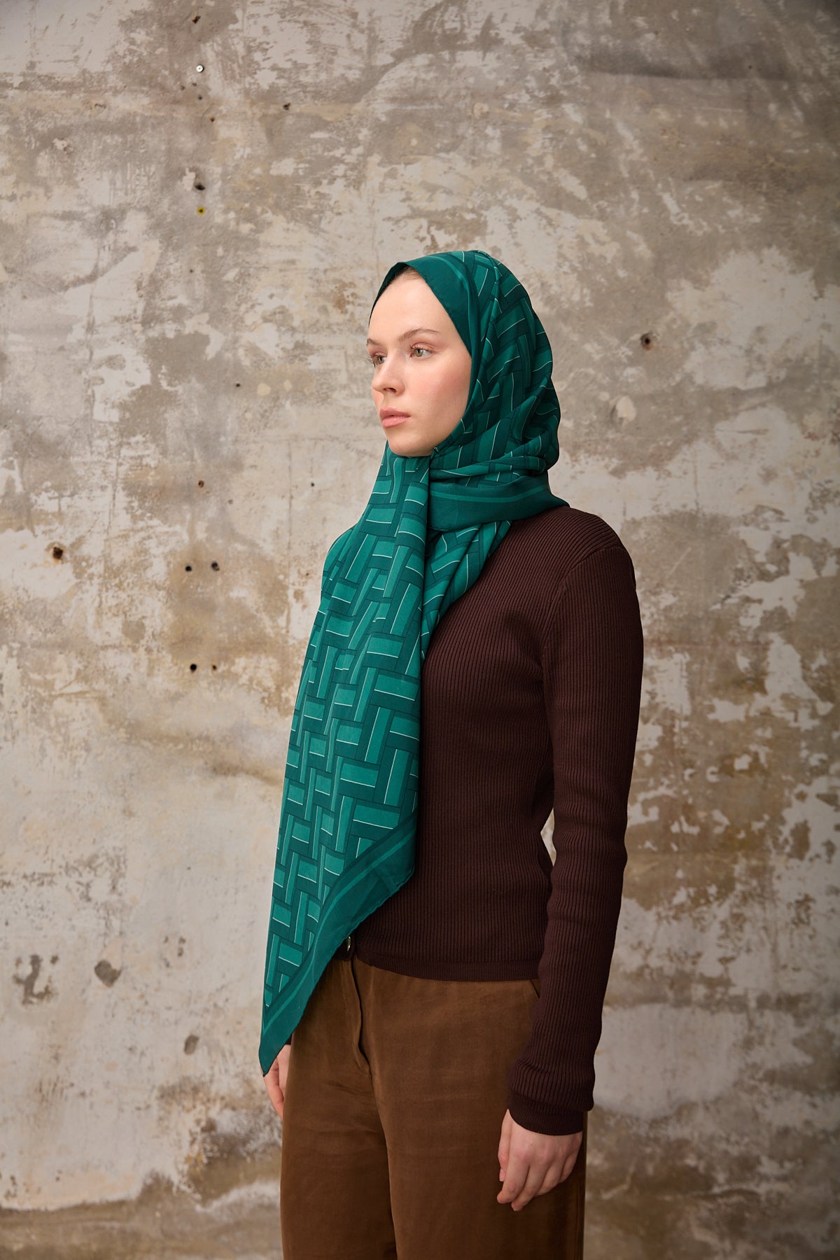 Svila Şal Zümrüt Yeşili